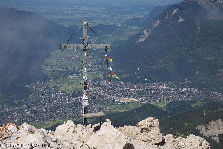 krzyż na szczycie Alpspitze Alpy Bawarskie