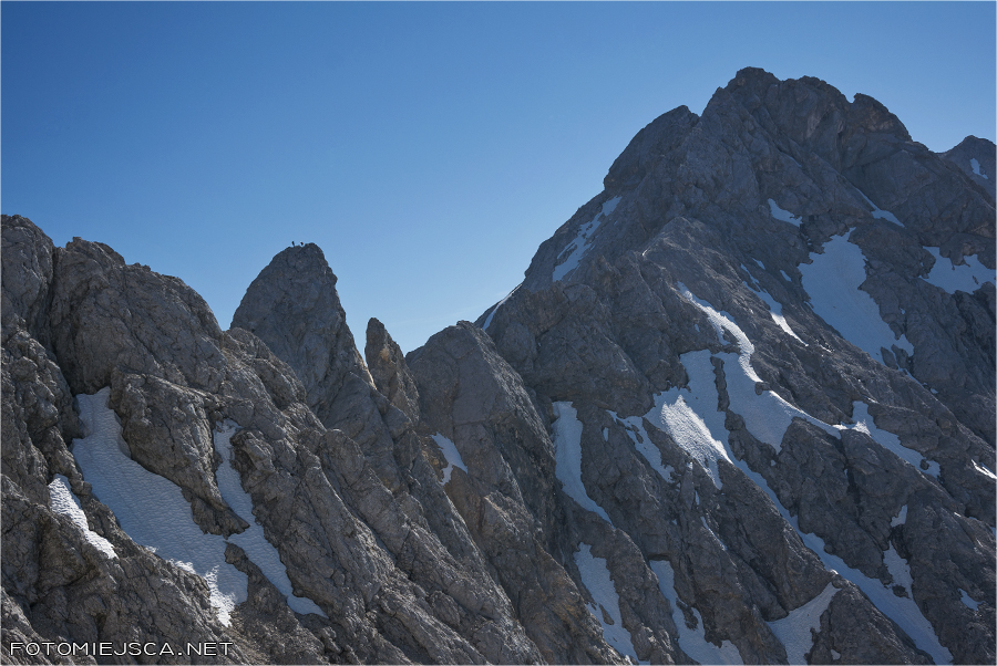 widok na Villkarspitze z trawersu Hochblassen Jubiläumsgrat Grań Jubileuszowa z Alpspitze na Zugspitze Alpy Bawarskie