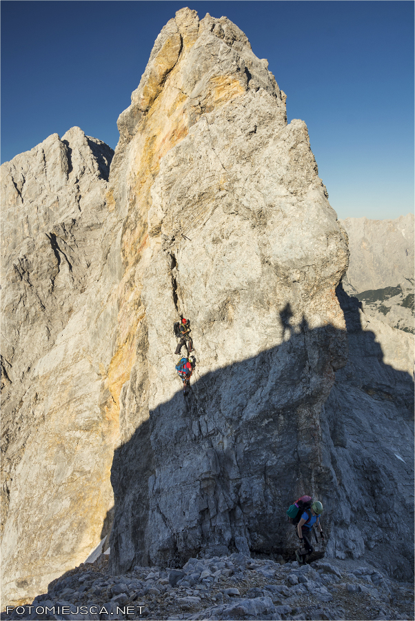 widok na Villkarspitze Jubiläumsgrat Grań Jubileuszowa z Alpspitze na Zugspitze Alpy Bawarskie