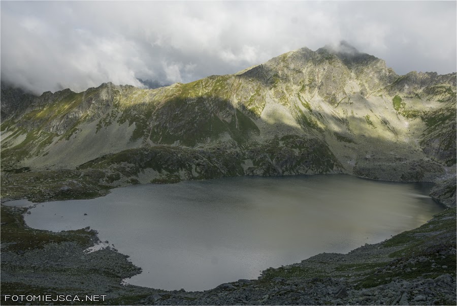 Wielki Staw Hińczowy Koprowy Szczyt Tatry Wysokie Słowackie