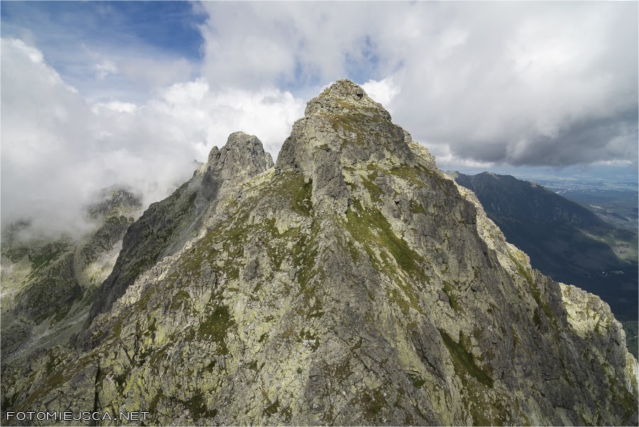widok z Hińczowej Turnii na Mięgusza Czarnego Wołowy Grzbiet Tatry Wysokie Słowackie