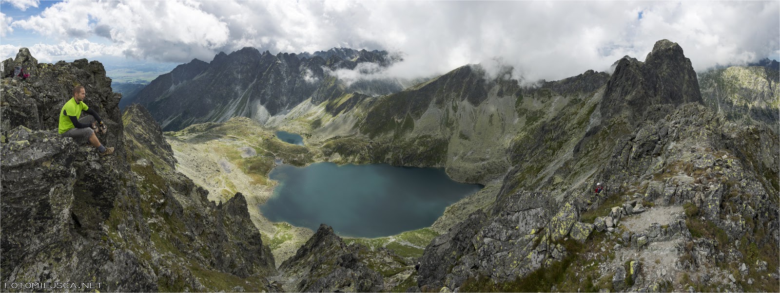 panorama z Mięgusza Czarnego na stronę słowacką Tatry Wysokie Słowackie