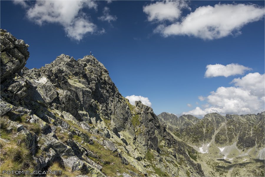 Soliskowe Czuby trawers widok na Pośrednie Solisko Grań Soliska Tatry Wysokie